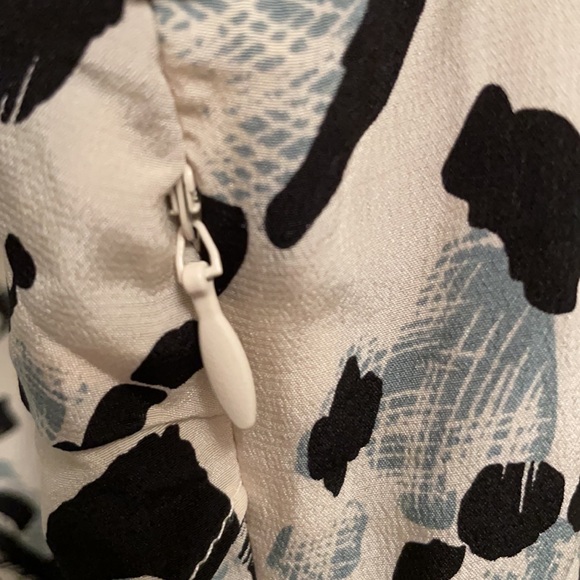 Nanette Lepore leopard print silk wrap top - Picture 9 of 11